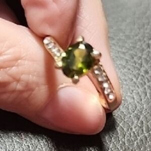 Elegant Green  Goldtone Gemstone Ring